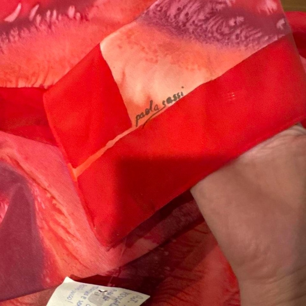 Le Mie Sete red silk Italian hand painted scarf - Picture 4 of 4
